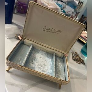 Vintage jewelry box